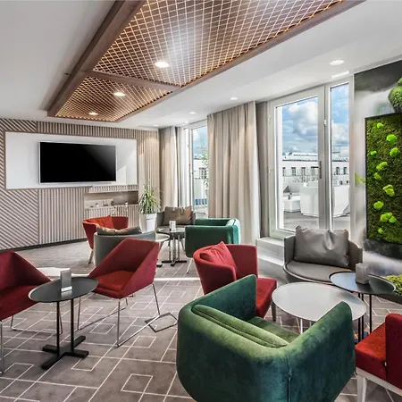 - East, An Ihg Hotel 4*