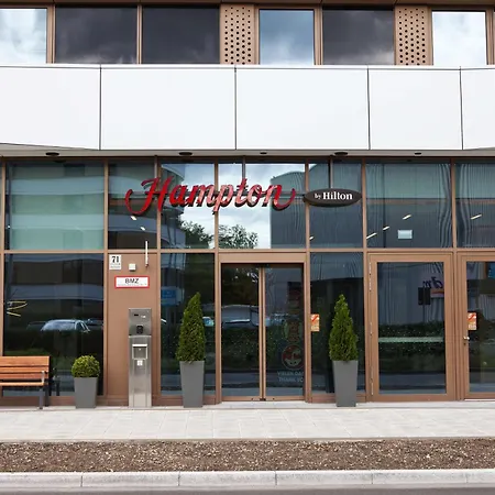 Hampton By Hilton Center East 3*