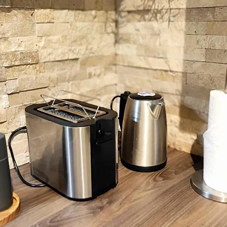 Homely P1 - Elegant Self-check-in Studio-apartment In With Kitchen And Washing Machine
