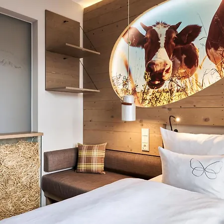 Hotel Cocoon Hauptbahnhof 4*