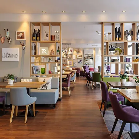 Mercure Center מלון 4*