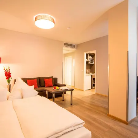 Ξενοδοχείο με διαμερίσματα Koos Hotel&apartments - 4*