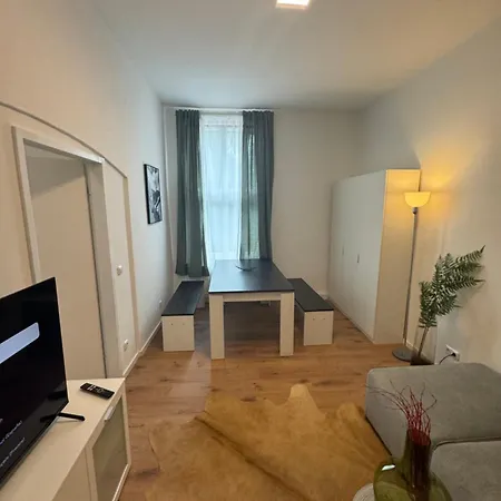 Appartement 6 *