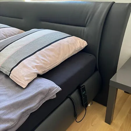 Erdgeschosswohnung Neben Schloss Blutenburg Mit Privatem Garten דירה מינכן
