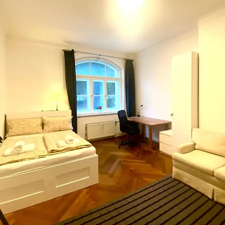 In Der Maxvorstadt Mit Gemeinschaftsbad Ubytování v soukromí Mnichov