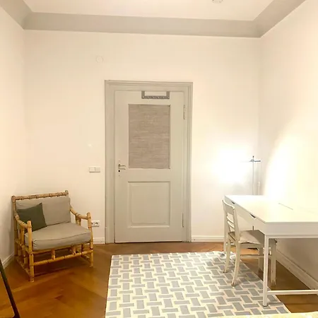 In Der Maxvorstadt Mit Gemeinschaftsbad