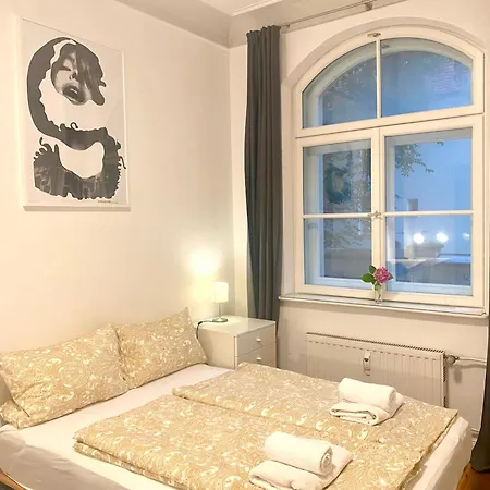 In Der Maxvorstadt Mit Gemeinschaftsbad Mnichov
