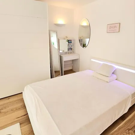 With Garden View Apartment