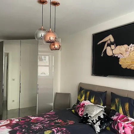 Luxurious 2 Bedroom Old Munique
