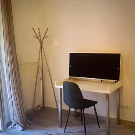 Cozy Am Englischen Garten Apartamento *
