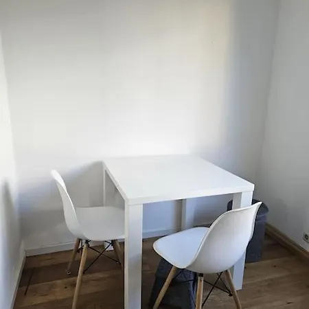 Bright, Comfy Flat, Location 아파트