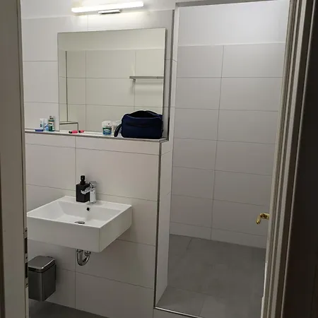 Large 110 Qm In Very Cetral Location 1 To 12 Guests * München