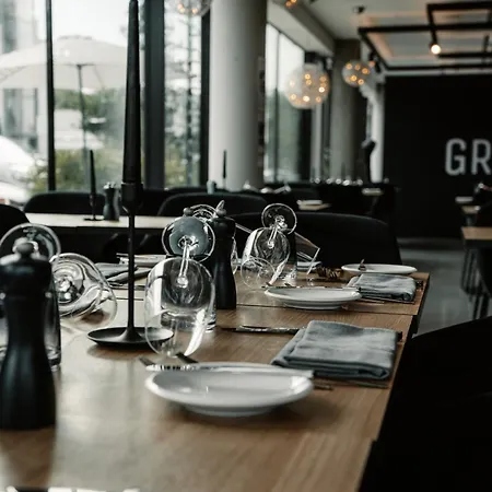 Grefis 4*