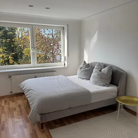 Serviced Im Herzen Von Hoegl Living Apartman