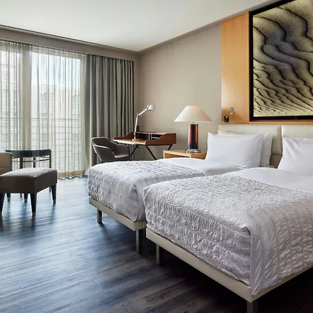 Le Meridien Hotel 5*