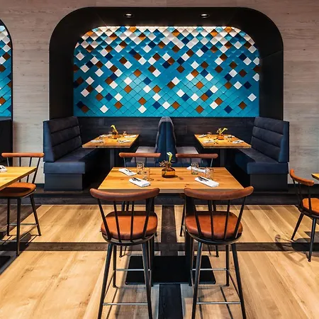 Le Meridien Hotel