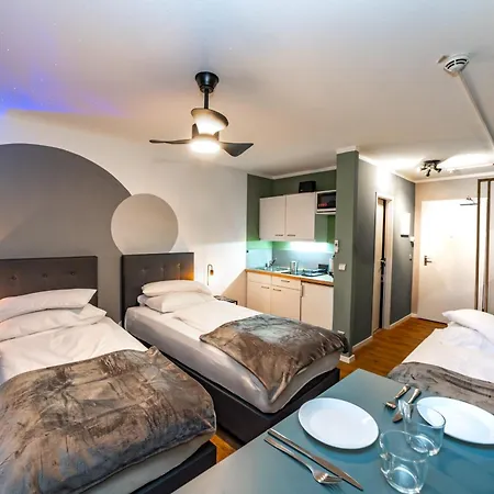 Cozy In Center