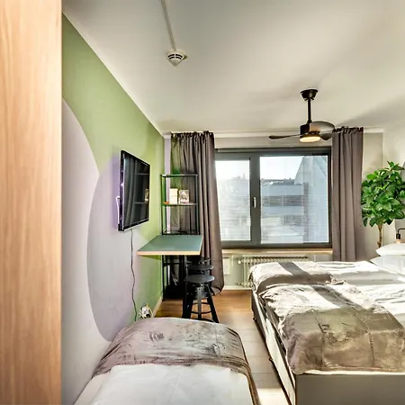 Cozy In Center Apartment *