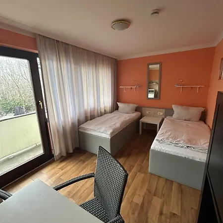 Hostal Budget Aubing Apartmenthostel Aub 162 Múnich