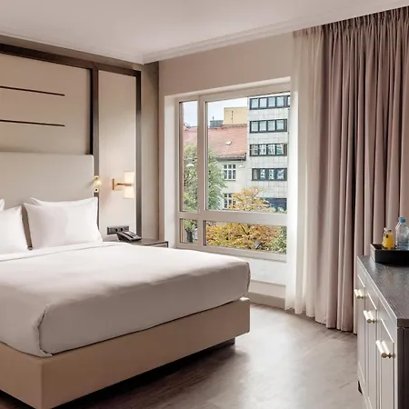 Hilton 4* München