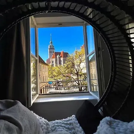 Beautiful Old Town Apartamento