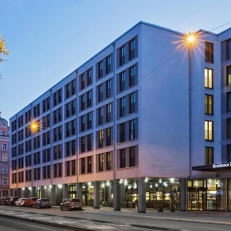 Hotel By Marriott East 4*
