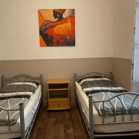 אכסניה Pension&hostel Anna - Monteurzimmer *