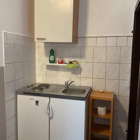 Pension&hostel Anna - Monteurzimmer אכסניה