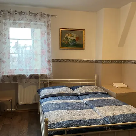 Pension&hostel Anna - Monteurzimmer אכסניה