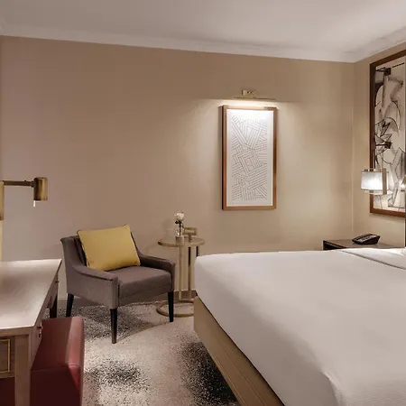 Hilton München