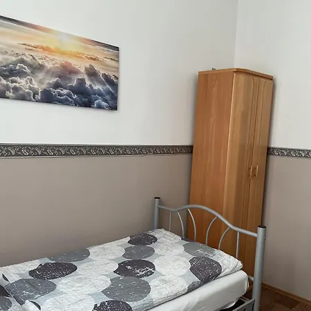 אכסניה Pension&hostel Anna - Monteurzimmer *