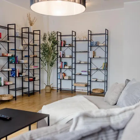 Lumen Homes - Altstadt-residenz, Direkt Im Zentrum, Geraeumiges Mit 5 Zimmern, Kueche شقة *