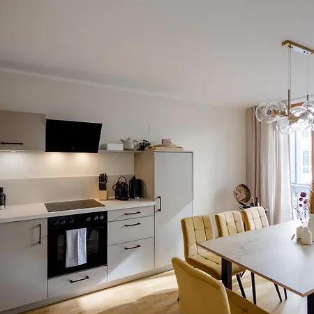 Lumen Homes - Altstadt-residenz, Direkt Im Zentrum, Geraeumiges Mit 5 Zimmern, Kueche شقة