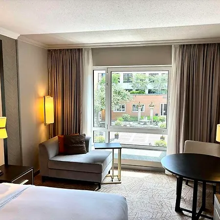 Hilton München