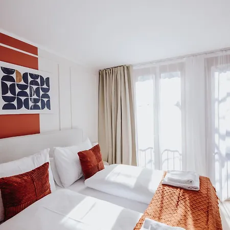 Lumen Homes - Altstadt-residenz, Direkt Im Zentrum, Geraeumiges Mit 5 Zimmern, Kueche Apartment *