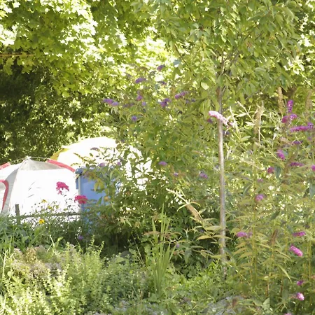 The Tent - Youth Only - Buchung Leider Nur Bis 30 Jahre Moeglich! * Monachium