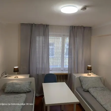 Апартаменты K3 Rg, Zentrale Lage, Schoene 2 Zimmer, Voll Ausgestattet! Мюнхен