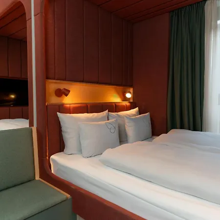 Cocoon Theresienwiese 호텔 4*