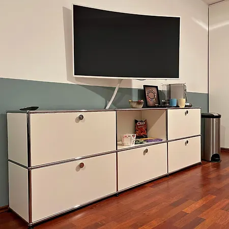 Stilvolles Souterrain-studio In Toplage - Naehe Zentrum & U-bahn Апартаменты *