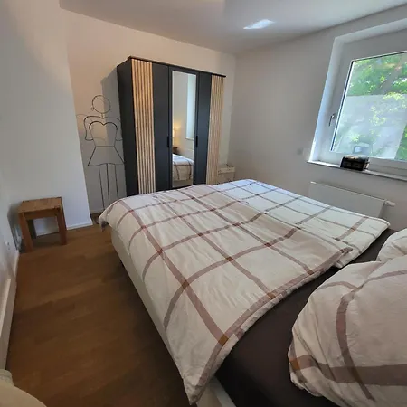 Theoak Suite-Englischer Garten 2 Zimmer Apatment Ruhig & Privat Parking * ミュンヘン