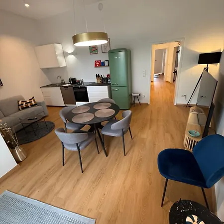 Stylish Renovated In Location * Munich