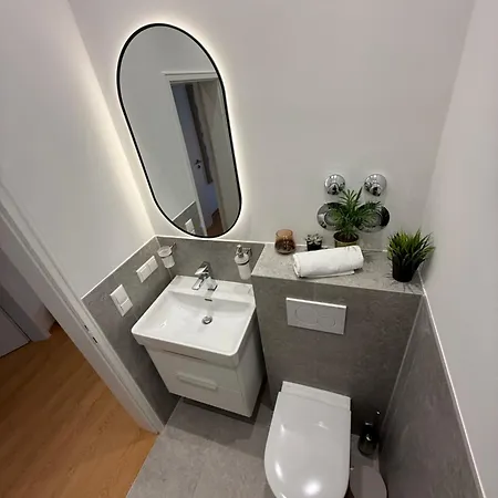 Appartement Stylish Renovated In Location *