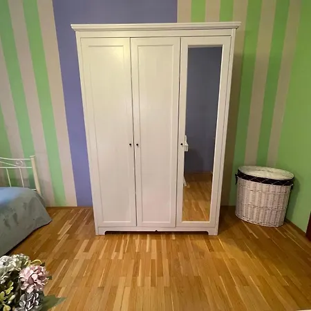 Charmante Bleibe Fuer Alleinreisende מינכן