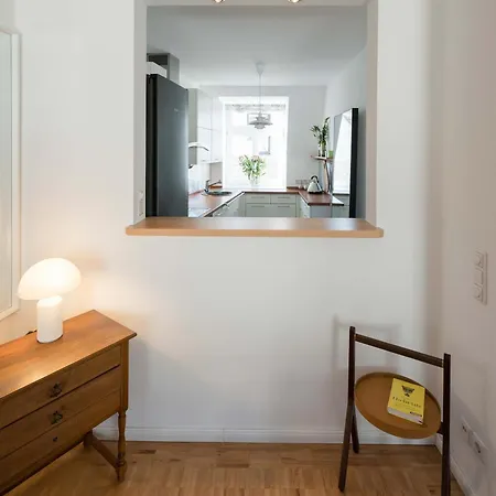 Breakfast At Tiffany's - Historic Neighborhood Daire