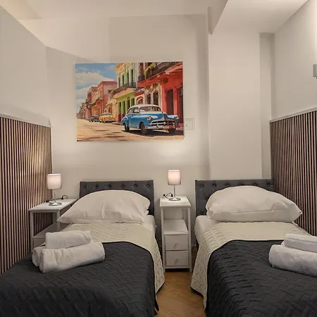 Place Direkt Am Karlsplatz - Stachus 70 Qm Mit 2 Schlafzimmer Mila München