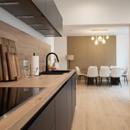 Eleganz Im Herzen Von Schwabing Apartamento Munique