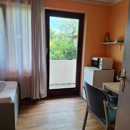 Budget Aubing Apartmenthostel Aub 162 Hostal Múnich