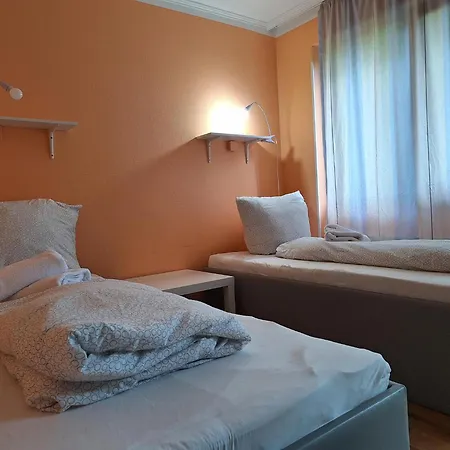 Hostal Budget Aubing Apartmenthostel Aub 162 *