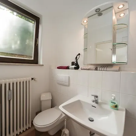 Garden House & East Park-apartments Guest house Grossdorf (Tyrol)