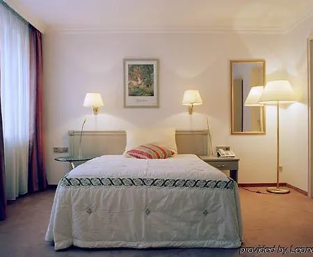 Asam Отель 4*